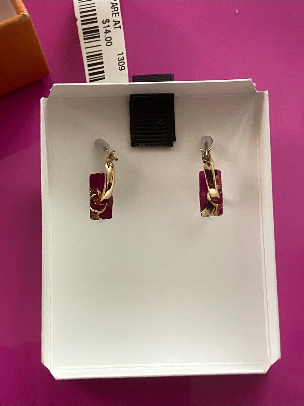 BLACK CAT GOLD EARRINGS Leverback Lever Back NIB Halloween